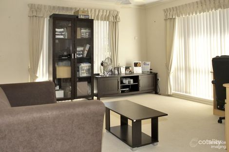 Property photo of 4 Headley Place Kooringal NSW 2650