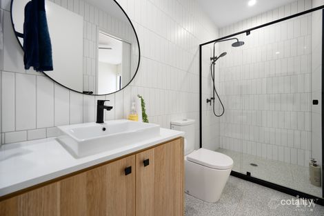 Property photo of 18 Riverland Road Coomera QLD 4209