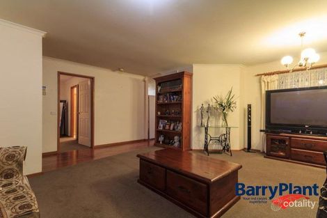 Property photo of 12 Flynn Court Narre Warren South VIC 3805
