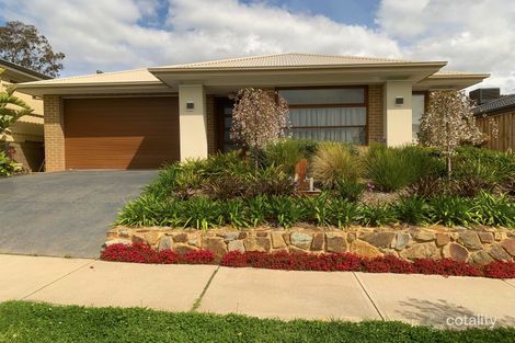 Property photo of 8 Melrose Way Chirnside Park VIC 3116