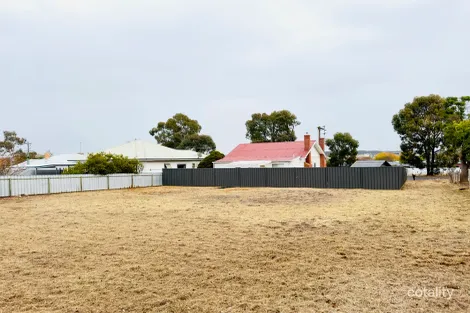 20 Golden Wattle Dr, Maryborough, VIC 3465