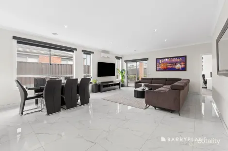 Property photo of 32 Dunraven Crescent Doreen VIC 3754