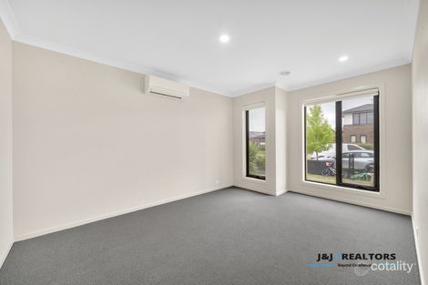 Property photo of 19 Pelham Street Officer VIC 3809