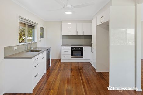Property photo of 1 Wandearah Crescent Ferny Hills QLD 4055