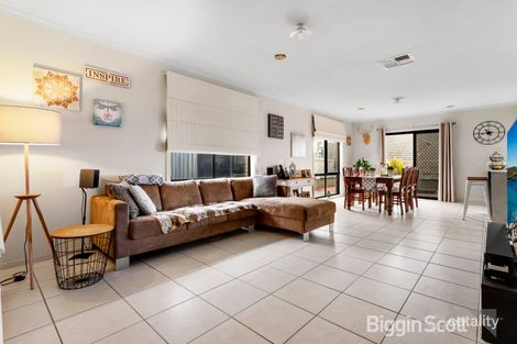 Property photo of 8 Northgate Drive Berwick VIC 3806