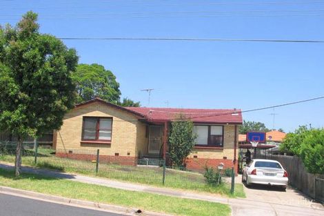 2/98 Valley Cres, Glenroy, VIC 3046