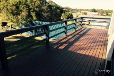Property photo of 3 Robin Street Lakes Entrance VIC 3909