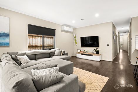 Property photo of 54 Picnic Avenue Clyde North VIC 3978