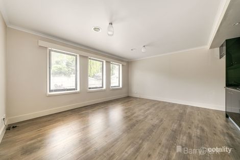 Property photo of 3/3 Bright Court Drouin VIC 3818