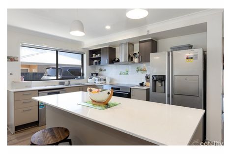 Property photo of 19 McLaren Boulevard Thurgoona NSW 2640