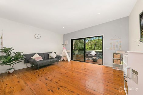 Property photo of 4 Brisbane Water Road Adamstown NSW 2289