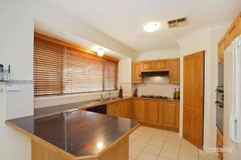 Property photo of 24 Yachtsman Drive Chipping Norton NSW 2170