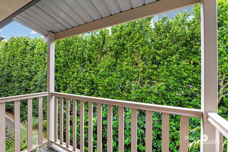 Property photo of 1/17 Grosvenor Street Balmoral QLD 4171