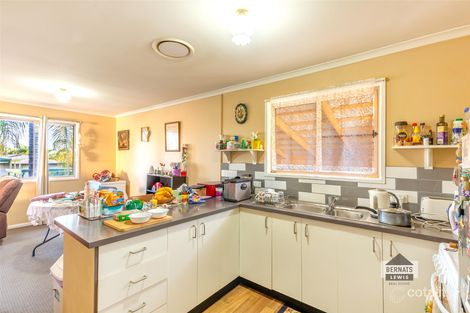 Property photo of 2 Cypress Crescent Stapylton QLD 4207