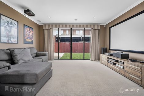 Property photo of 2 Waiben Crescent Point Cook VIC 3030