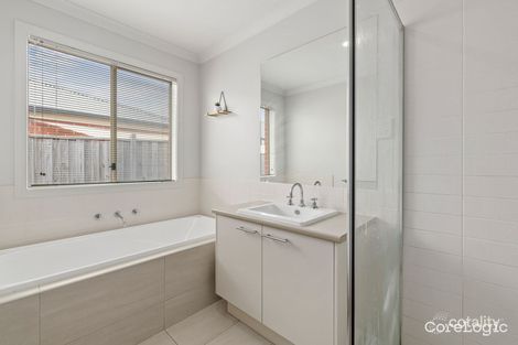 Property photo of 9 Balvicar Way Mernda VIC 3754