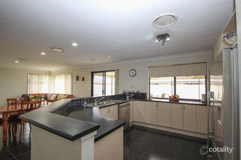 Property photo of 92 Casey Drive Hunterview NSW 2330