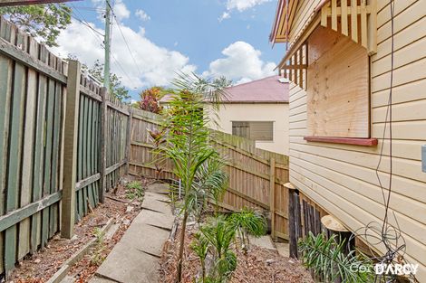 Property photo of 35 Macgregor Terrace Bardon QLD 4065