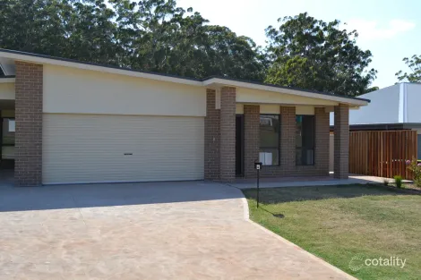 4 Ferrous Cl, Port Macquarie, NSW 2444
