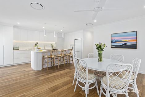 Property photo of 18 Flores Avenue Palm Beach QLD 4221