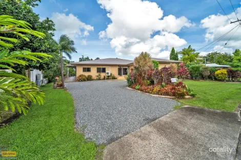 Property photo of 28 Riverside Crescent Innisfail Estate QLD 4860