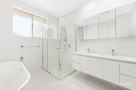 Property photo of 2 Sylvan Crescent Ashwood VIC 3147