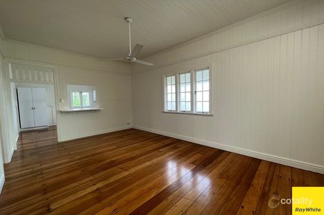 74 Cairns St, Cairns North, QLD 4870