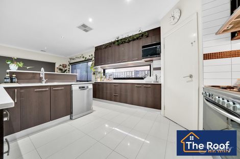 Property photo of 53 Eagleridge Promenade Tarneit VIC 3029