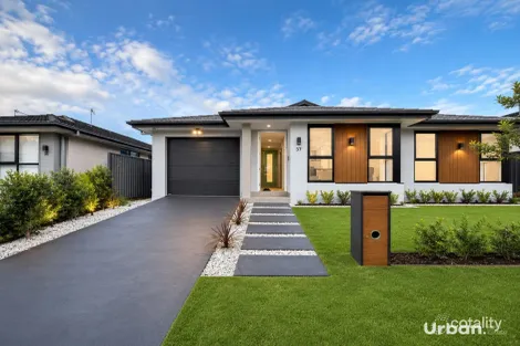 37 Rowcliff Cct, Lochinvar, NSW 2321