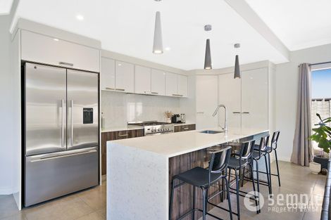 24a Turfan Way, Lake Coogee, WA 6166