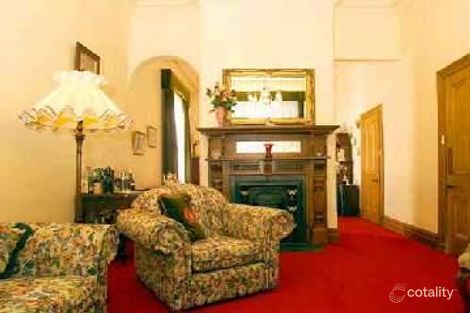 7 Royal Cres, Camberwell, VIC 3124