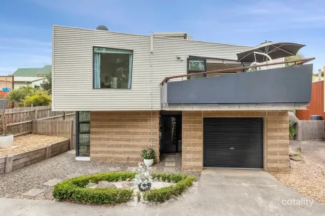 Property photo of 2/8 Kenvarra Crescent Jan Juc VIC 3228