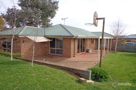 Property photo of 27 Meadowvale Drive Grovedale VIC 3216