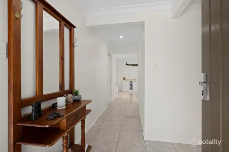 Property photo of 1/261 Main Street Redland Bay QLD 4165