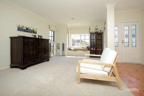 Property photo of 16 Williamson Close Mordialloc VIC 3195