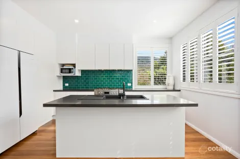 Property photo of 14A Sturdee Avenue Bulli NSW 2516