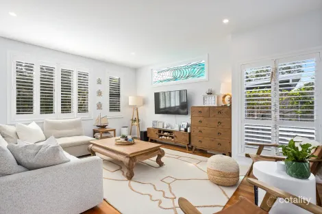 Property photo of 14A Sturdee Avenue Bulli NSW 2516