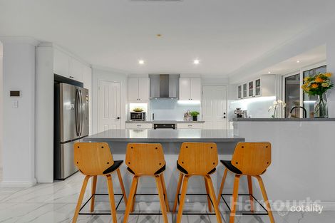 Property photo of 8 Melfort Circle Kinross WA 6028