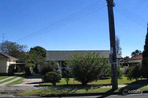 12 Lake Entrance Rd, Warilla, NSW 2528