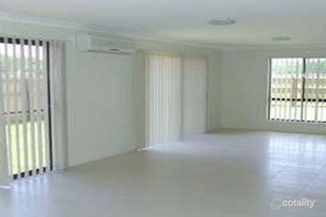 Property photo of 17 Gecko Place Ningi QLD 4511