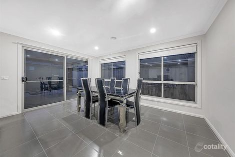 Property photo of 19 Wistow Chase Wollert VIC 3750