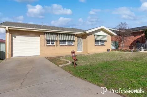 44 Girraween Mews, Glenfield Park, NSW 2650