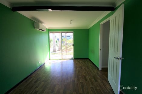 Property photo of 4 Ward Place Emerald QLD 4720