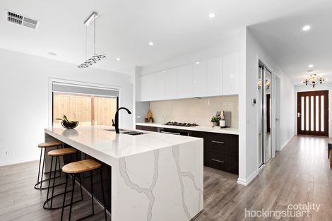 Property photo of 140 Farm Road Werribee VIC 3030