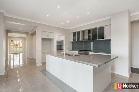 Property photo of 20 Carmelo Court Wallan VIC 3756