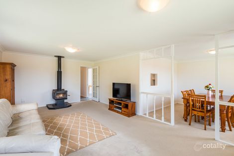 Property photo of 1 Yanderra Crescent Narara NSW 2250