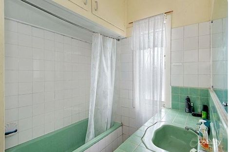 Property photo of 17 Gladstone Street Coorparoo QLD 4151