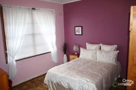 Property photo of 30 Glenroi Avenue Orange NSW 2800