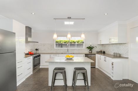 Property photo of 8 McIlwraith Avenue Bundall QLD 4217