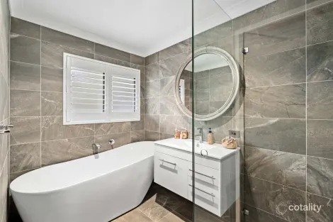 Property photo of 22 Sylvan Close Umina Beach NSW 2257